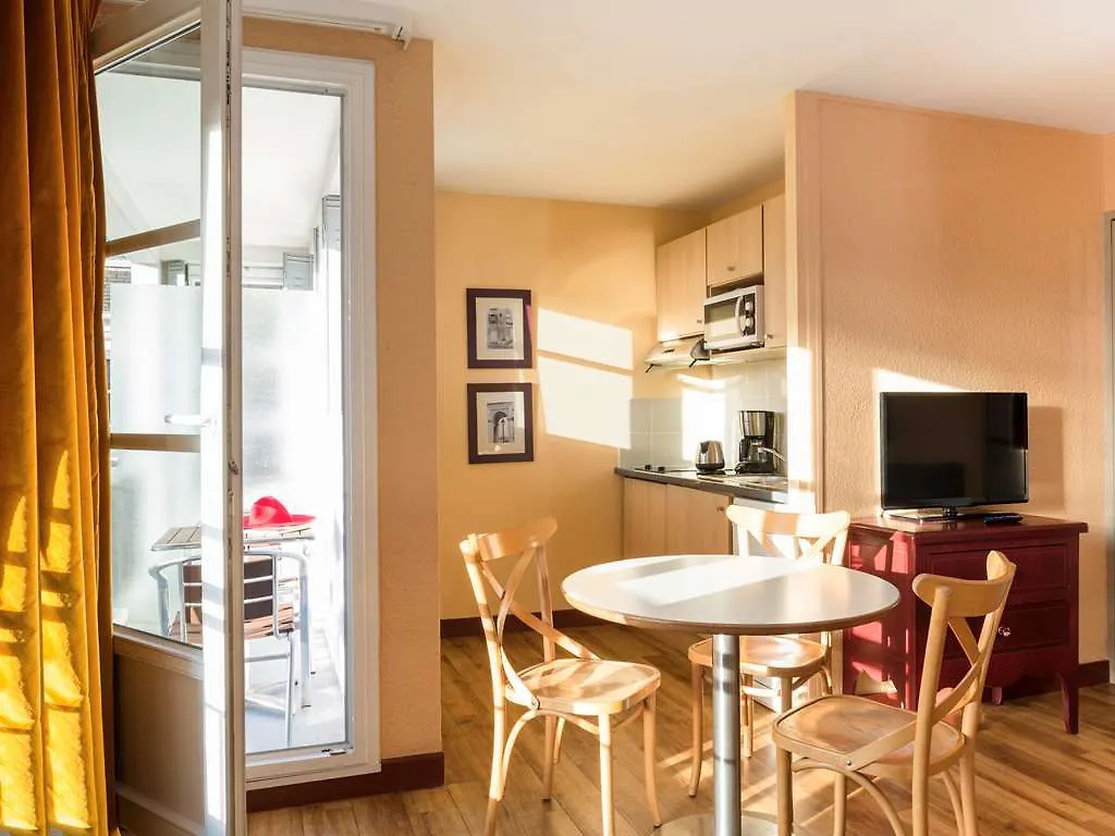 Aparthotel Adagio Paris Montmartre